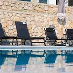 Kalma Lux Apartment Nikiana